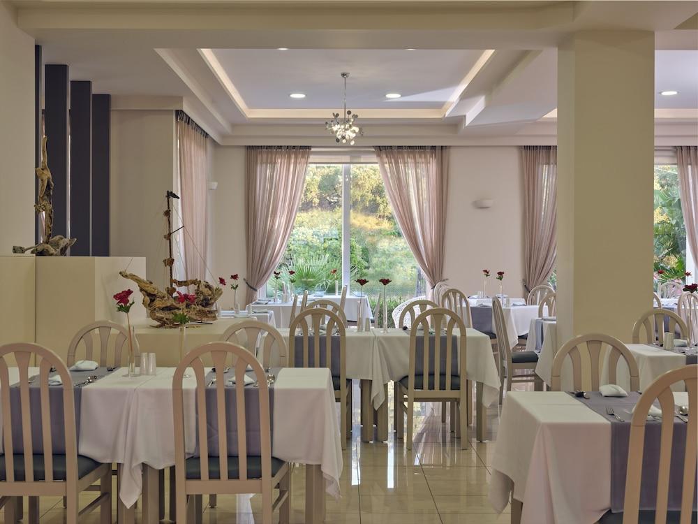 Park Hotel & Spa Tsilivi  Bagian luar foto
